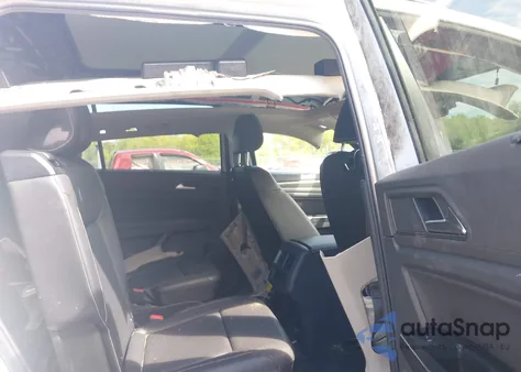 2021 Volkswagen Atlas 3.6L V6 Sel z USA, uszkodzony, nr VIN 1V2BR2CA5MC523418